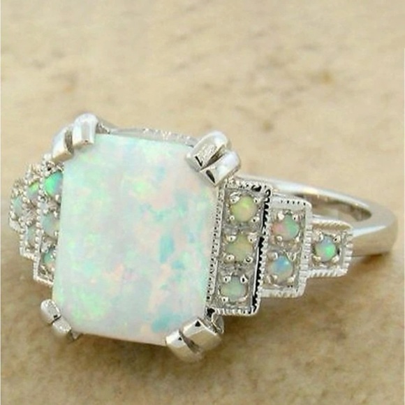 4 for 25!  (Size 7) - Picture 1 of 1